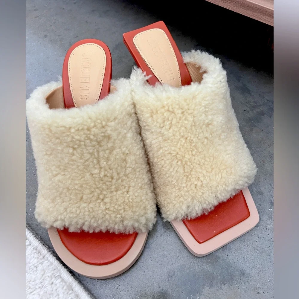 JACQUEMUS Les Mules Carre Rond Sherpa Heels - Picture 2 of 6